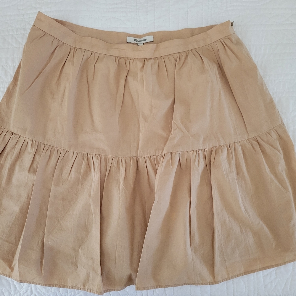 Madewell mini skirt, size 8.